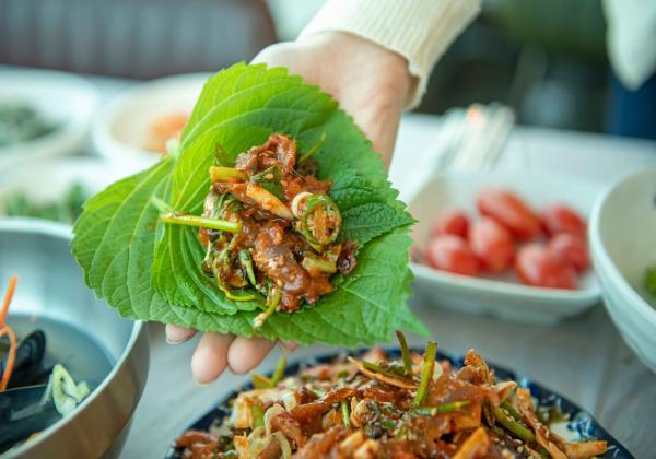 �Ľ�̾ʪ�Υ���Хס������ߤ��ӡˤȤϡ���̣������������������������ƥ󥸥��Ǽѹ�����ƥ󥸥������ʤɡ��ʿ�˭�٤ʤ������������������ڤ����ǿ��٤������Τ��Ȥ򤤤��ޤ����ޤ��뿩���Ρֹ���ƶ��ʯ���׼��դǤϡ�����ѥ�ʾ���ʴ�����Ϥ˾�Ʀ�����줿�ޤ󤸤夦�ˡ������ɥ���(�ȥ��������ʴ�Ⱥ����Ǻ�ä��̲ۻҡˤʤ��͡��ʤ���Ĥ�̣�廊�ޤ���