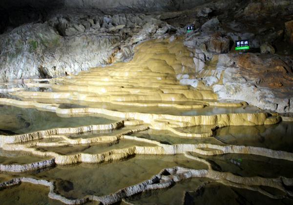 ���ܶ��ؤ������ƶ�ؽ�˧ƶ�١�ê�Ĥ�פ碌��褦�ʡ�ɴ�绮�פϰ����θ��������Ǥ����ʢ����᡼����