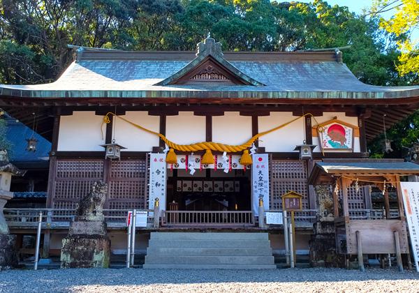 ��ǯ���볫���ϡ������仺�ˤ���Ͽ����Ƥ���̾�ҡ��雞���ҡפ�����䤫�ʽ�ؤ���¢˷�۷Ĥ椫����ϤȤ���̾�⤤���ο��Ҥϡ���ʿ������ޤ˷���巳��������ù��������ηܤ򤿤����碌�ơ�Ʈ�ܡ˵ȶ����ꤤ����������ؤ�Ƴ�����Ȥ������Ū�����⤬�Ĥ�żҤǤ������鱿�䳫���Τ����פǤ�������Ĥ򽸤�붭��ǡ����餫�ʶ�������ޤ�ʤ��鿷����ǯ�ξ�ʡ�򵧴ꤹ�롢̣�襤������ؤΤҤȤȤ��򤪲ᤴ�������������ڲ����󶡡��雞���ҡ�